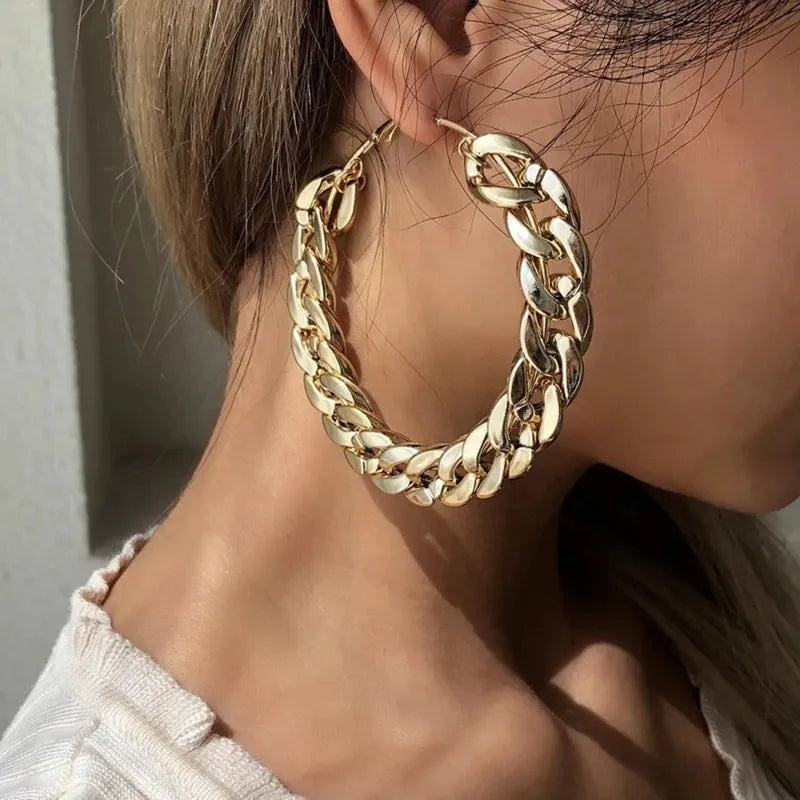 Extravagant links hoop earrings, Gold, 8cm Large