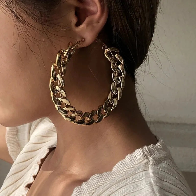 Extravagant links hoop earrings, Gold, 8cm Large